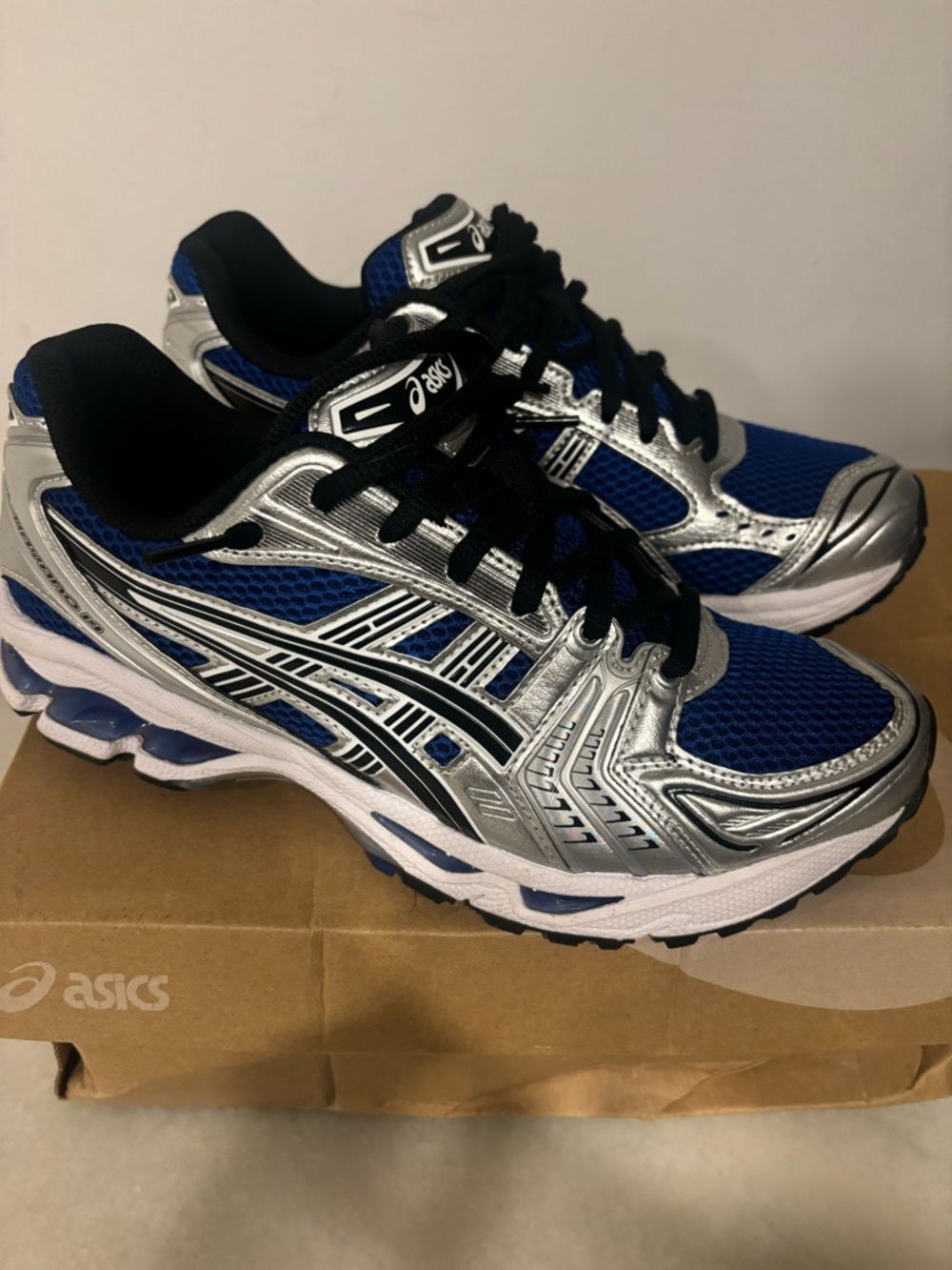 ASICS Gel Kayano